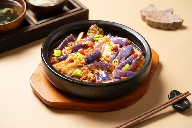 Minced Pork with Eggplant / 肉末茄子